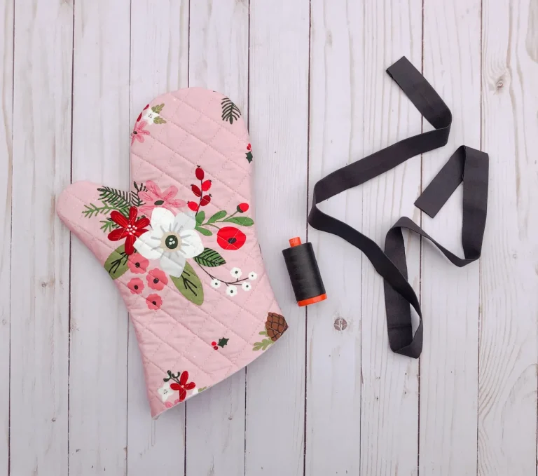 Homemade for the Holidays with Aurifil and Accuquilt